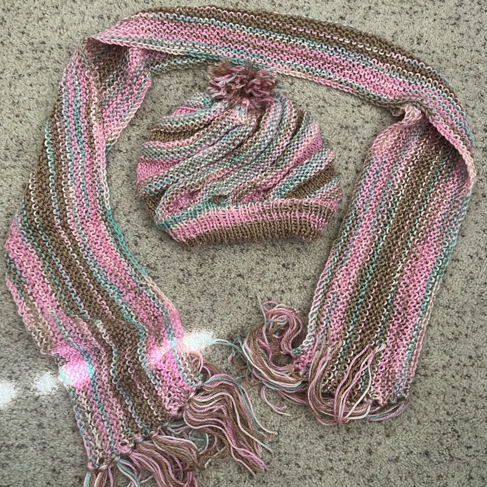 Hand knit youth hat and scarf